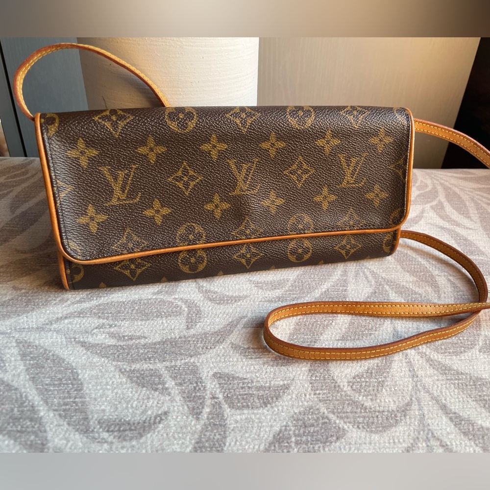 Louis Vuitton Monogram Twin Pouchette GM